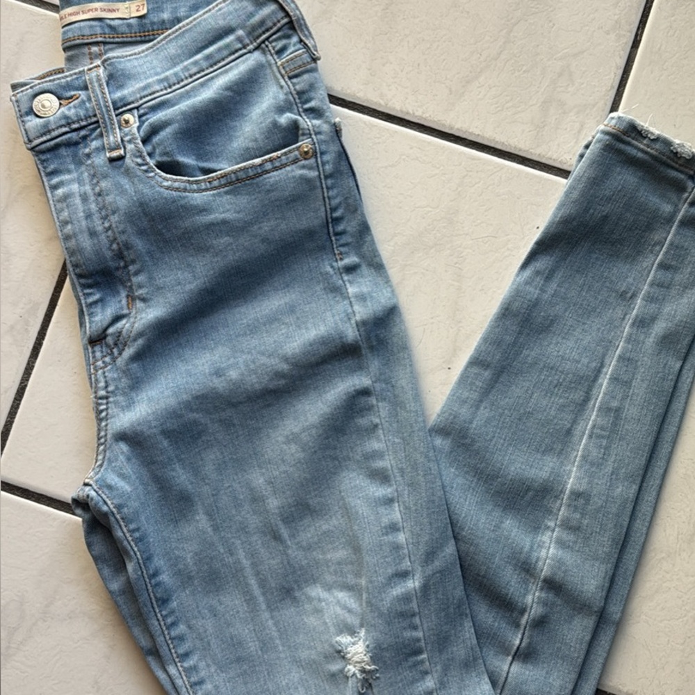 Women's Levi's Light Blue Jeans